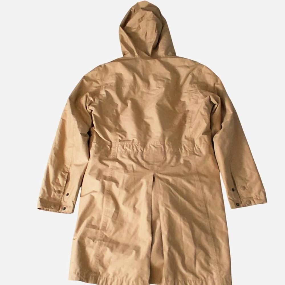 L.L.Bean Women's Tan and Cream Raincoat - Picture 2 of 6
